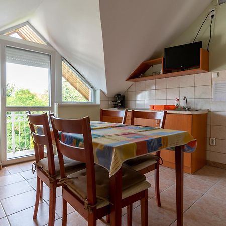 Izabella Panzio Bed & Breakfast ไฮจ์ดุสโซบอสโล ภายนอก รูปภาพ
