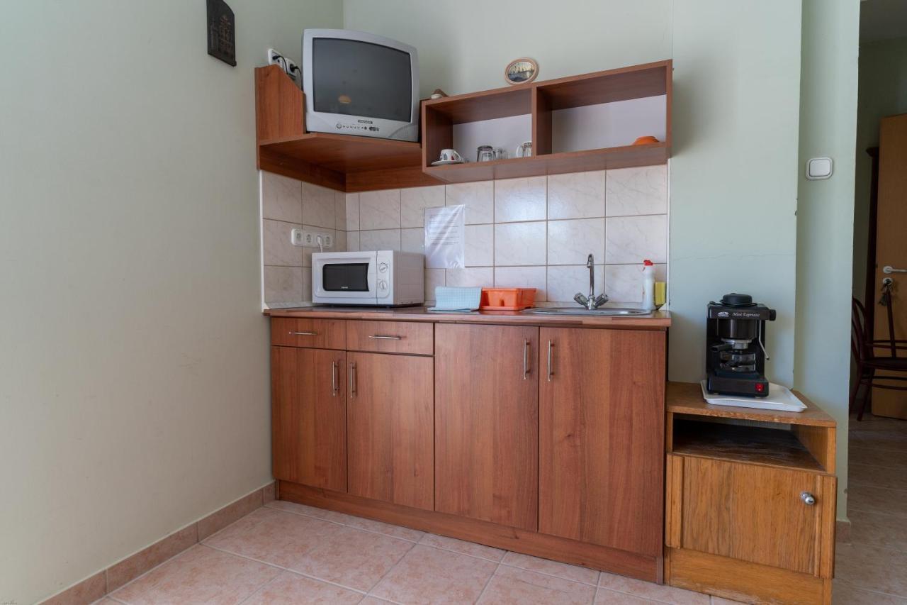 Izabella Panzio Bed & Breakfast ไฮจ์ดุสโซบอสโล ภายนอก รูปภาพ
