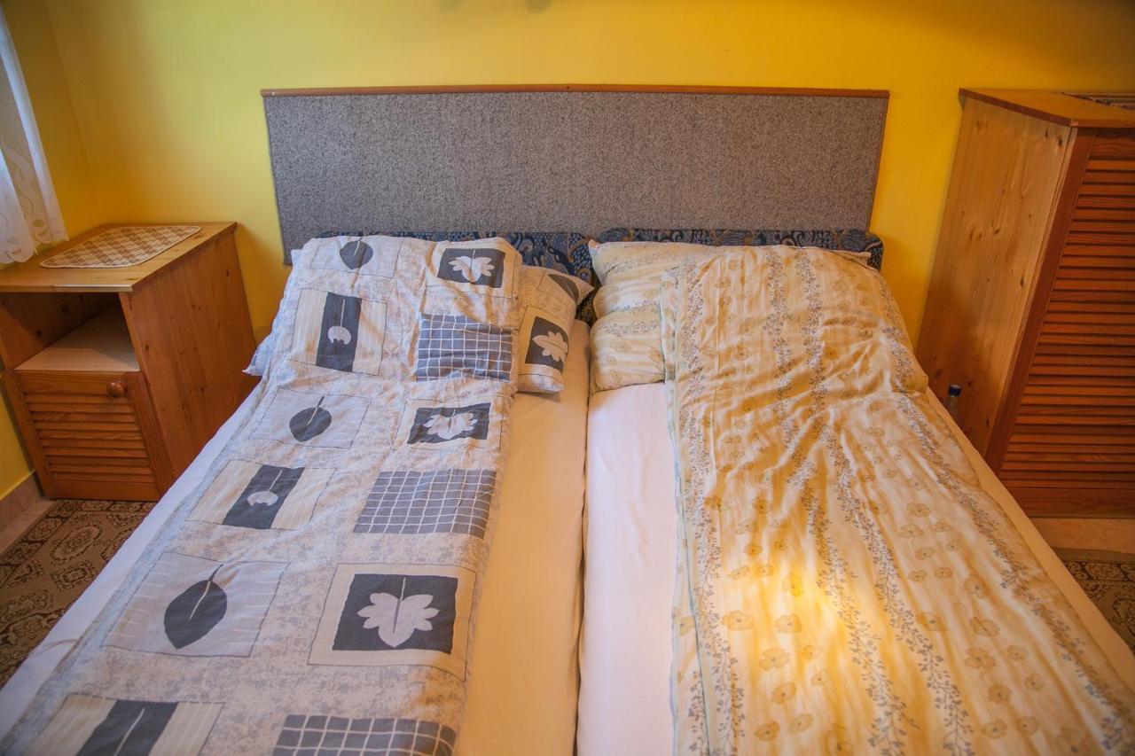 Izabella Panzio Bed & Breakfast ไฮจ์ดุสโซบอสโล ภายนอก รูปภาพ