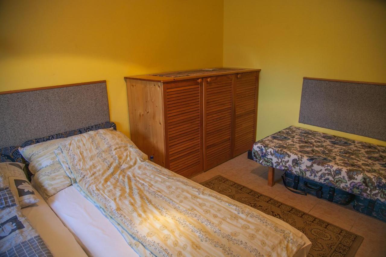 Izabella Panzio Bed & Breakfast ไฮจ์ดุสโซบอสโล ภายนอก รูปภาพ