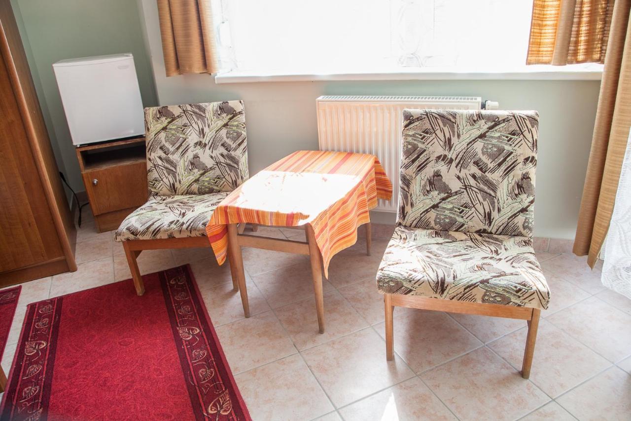 Izabella Panzio Bed & Breakfast ไฮจ์ดุสโซบอสโล ภายนอก รูปภาพ