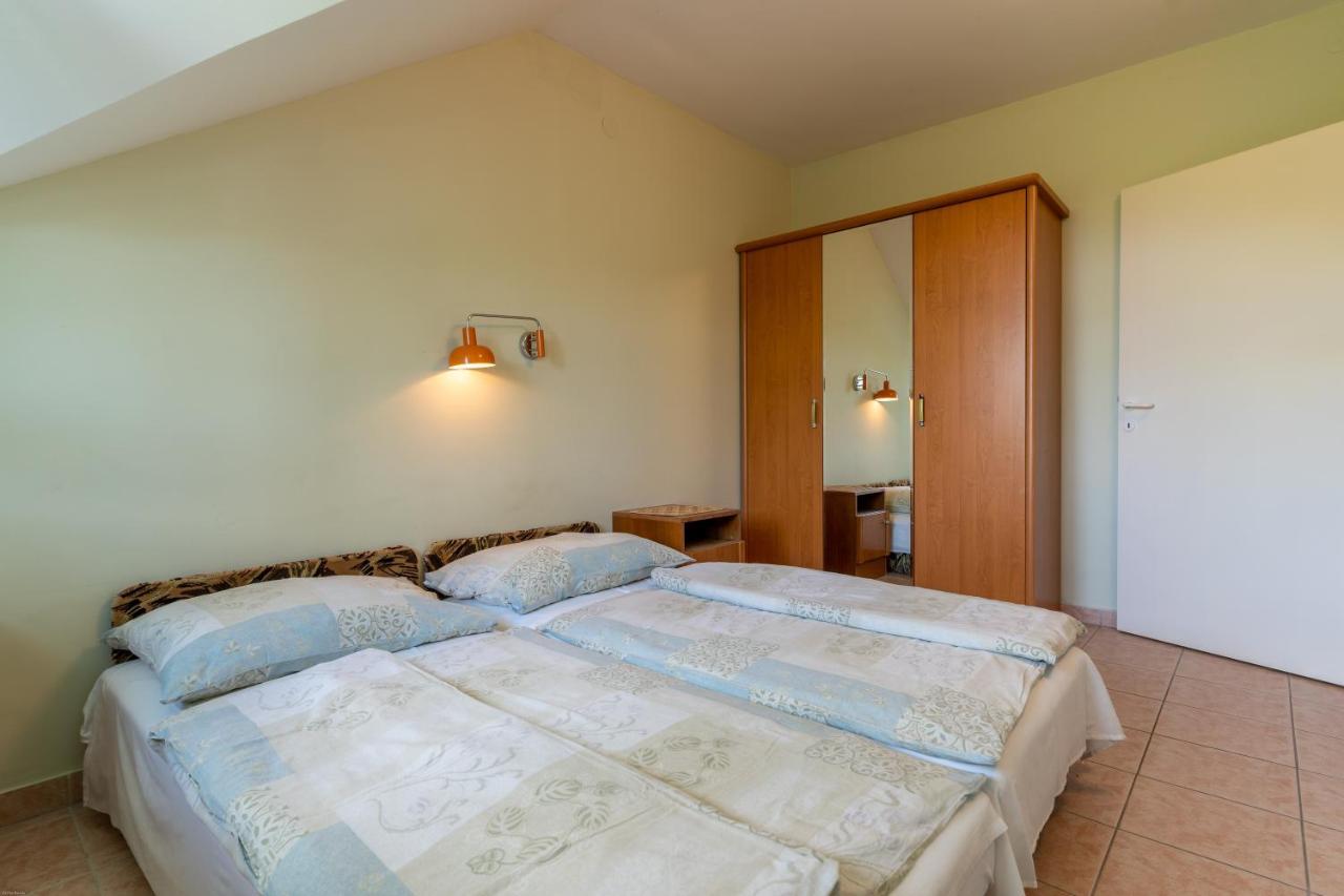 Izabella Panzio Bed & Breakfast ไฮจ์ดุสโซบอสโล ภายนอก รูปภาพ