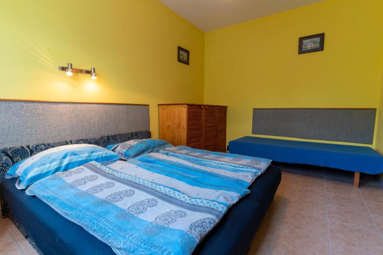 Izabella Panzio Bed & Breakfast ไฮจ์ดุสโซบอสโล ภายนอก รูปภาพ