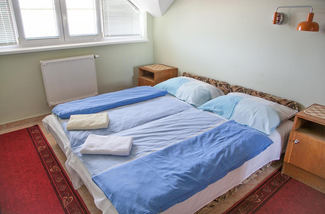 Izabella Panzio Bed & Breakfast ไฮจ์ดุสโซบอสโล ภายนอก รูปภาพ