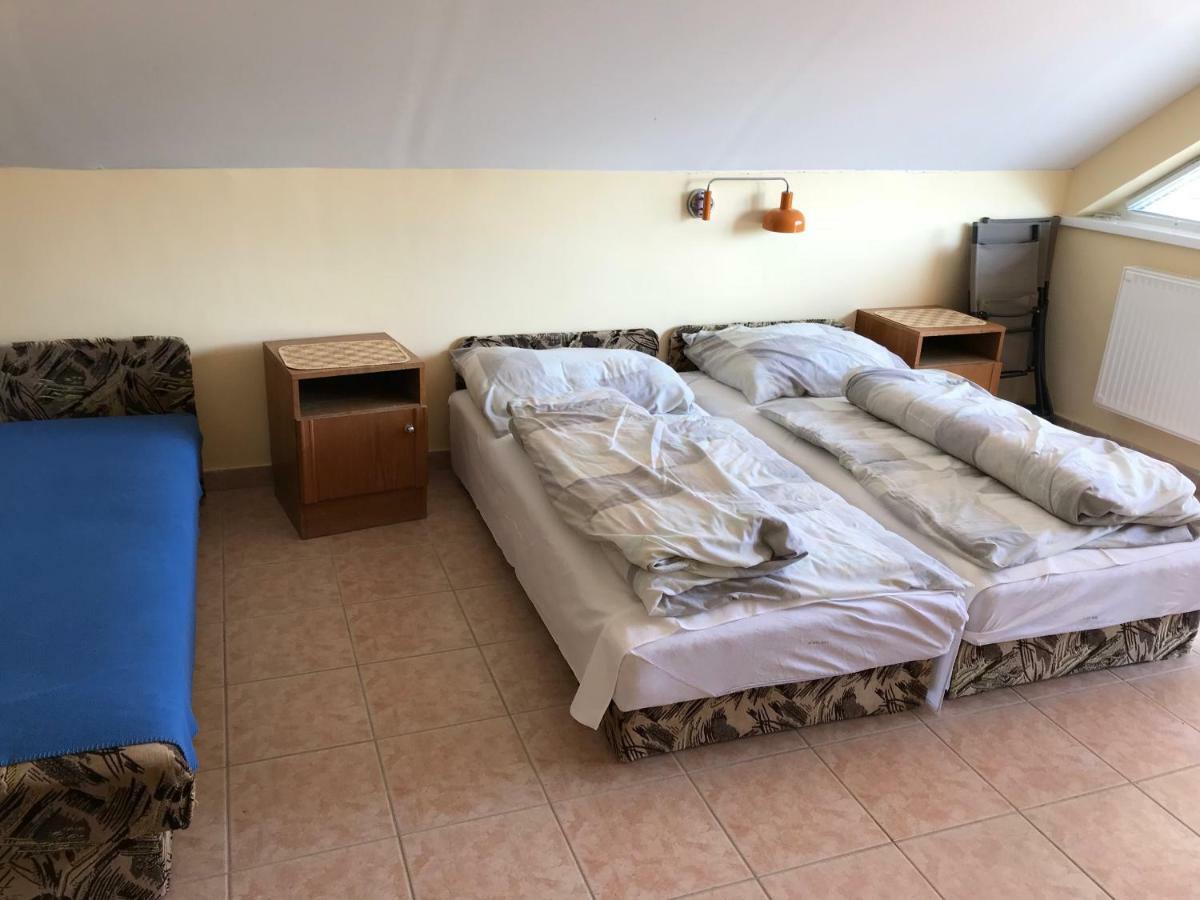 Izabella Panzio Bed & Breakfast ไฮจ์ดุสโซบอสโล ภายนอก รูปภาพ
